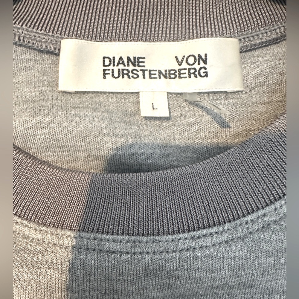Gray Ruffled DVF sweater - Picture 3 of 7